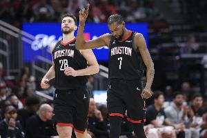 强弱不等？ESPN明日胜率预测：火箭65.3%占优势 公牛为34.7%